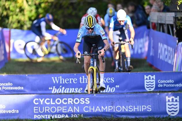 2024 UEC Cyclo-Cross EC - Men Juniors PONTEVEDRA, SPAIN - NOVEMBER 03 : Lejeune Giel (BEL) in action during the 2024 UEC Cyclo-Cross European Championships for Men Juniors on November 03, 2024 in Pontevedra, Spain, 03 11 2024 Pontevedra Spain  Copyright: xNicoxVereeckenx