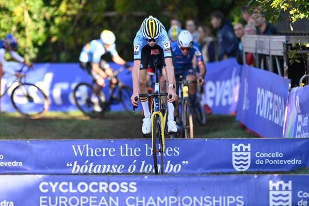 2024 UEC Cyclo-Cross EC - Men Juniors PONTEVEDRA, SPAIN - NOVEMBER 03 : Lejeune Giel (BEL) in action during the 2024 UEC Cyclo-Cross European Championships for Men Juniors on November 03, 2024 in Pontevedra, Spain, 03 11 2024 Pontevedra Spain  Copyright: xNicoxVereeckenx