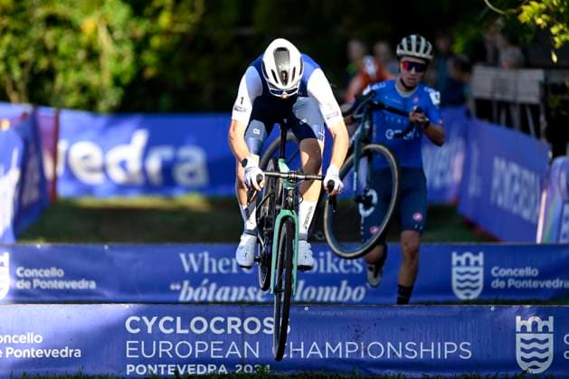 2024 UEC Cyclo-Cross EC - Men Juniors PONTEVEDRA, SPAIN - NOVEMBER 03 : Vassal Theophile (FRA) in action during the 2024 UEC Cyclo-Cross European Championships for Men Juniors on November 03, 2024 in Pontevedra, Spain, 03 11 2024 Pontevedra Spain  Copyright: xNicoxVereeckenx
