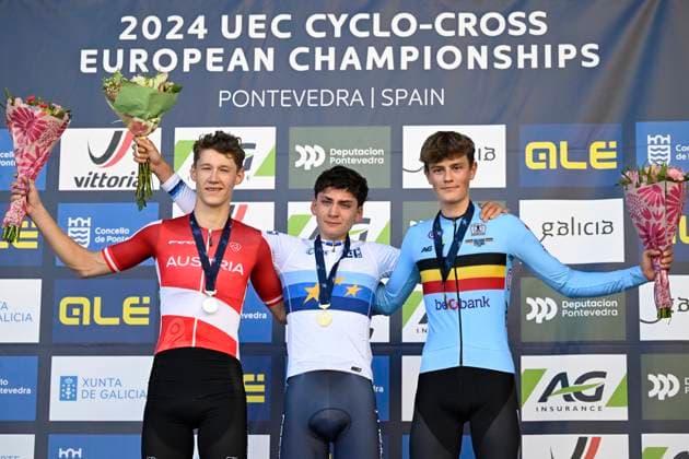 2024 UEC Cyclo-Cross EC - Men Juniors PONTEVEDRA, SPAIN - NOVEMBER 03 : Hofer Valentin (AUT) winning the silver medal, Agostinacchio Mattia (ITA) winning the gold medal and Vanden Eynde Mats (BEL) winning the bronze medal pictured during the podium ceremony of the 2024 UEC Cyclo-Cross European Championships for Men Juniors on November 03, 2024 in Pontevedra, Spain, 03 11 2024 Pontevedra Spain  Copyright: xNicoxVereeckenx