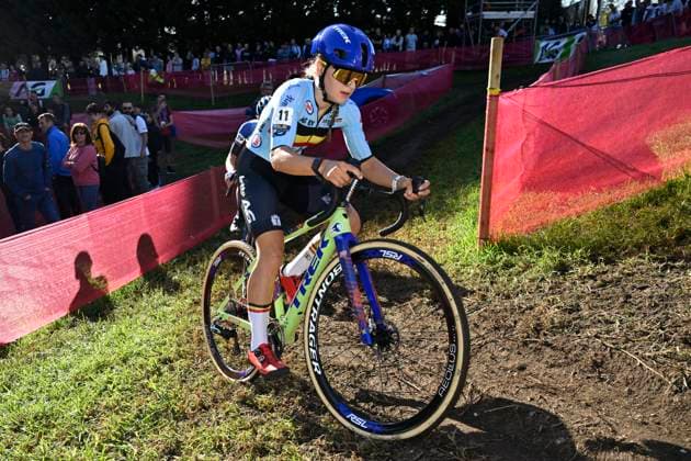 2024 UEC Cyclo-Cross EC - Women U23 PONTEVEDRA, SPAIN - NOVEMBER 03 : Moors Fleur (BEL) in action during the 2024 UEC Cyclo-Cross European Championships for Women U23 on November 03, 2024 in Pontevedra, Spain, 03 11 2024 Pontevedra Spain  Copyright: xNicoxVereeckenx