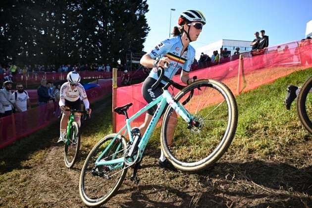 2024 UEC Cyclo-Cross EC - Women U23 PONTEVEDRA, SPAIN - NOVEMBER 03 : Coppens Nette (BEL) in action during the 2024 UEC Cyclo-Cross European Championships for Women U23 on November 03, 2024 in Pontevedra, Spain, 03 11 2024 Pontevedra Spain  Copyright: xNicoxVereeckenx