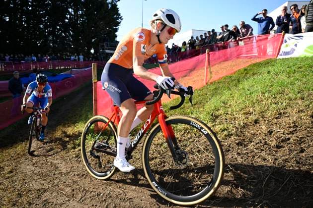 2024 UEC Cyclo-Cross EC - Women U23 PONTEVEDRA, SPAIN - NOVEMBER 03 : Bentveld Leonie (NED) in action during the 2024 UEC Cyclo-Cross European Championships for Women U23 on November 03, 2024 in Pontevedra, Spain, 03 11 2024 Pontevedra Spain  Copyright: xNicoxVereeckenx