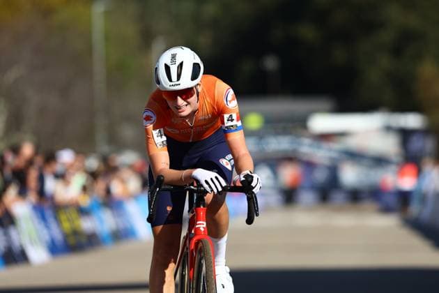 Dutch Leonie Bentveld crosses the finish line at the U23 Women race at the European Championships cyclocross cycling in Pontevedra, Spain, Sunday 03 November 2024. DAVIDxPINTENS  x104424119x