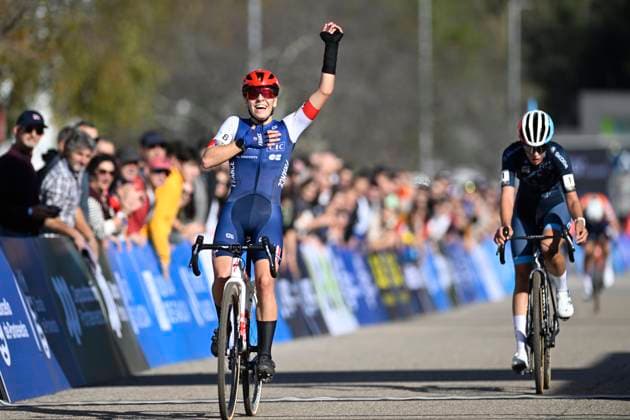 2024 UEC Cyclo-Cross EC - Women U23 PONTEVEDRA, SPAIN - NOVEMBER 03 : Gery Celia (FRA) wins, Schreiber Marie (LUX) is second during the 2024 UEC Cyclo-Cross European Championships for Women U23 on November 03, 2024 in Pontevedra, Spain, 03 11 2024 Pontevedra Spain  Copyright: xNicoxVereeckenx