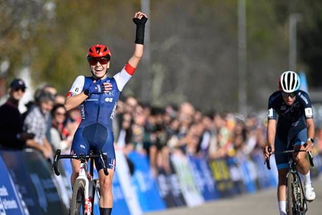 2024 UEC Cyclo-Cross EC - Women U23 PONTEVEDRA, SPAIN - NOVEMBER 03 : Gery Celia (FRA) wins, Schreiber Marie (LUX) is second during the 2024 UEC Cyclo-Cross European Championships for Women U23 on November 03, 2024 in Pontevedra, Spain, 03 11 2024 Pontevedra Spain  Copyright: xNicoxVereeckenx