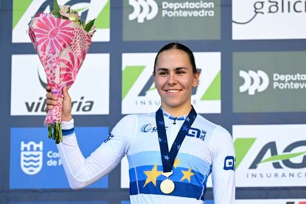 2024 UEC Cyclo-Cross EC - Women U23 PONTEVEDRA, SPAIN - NOVEMBER 03 : Gery Celia (FRA) winning the gold medal pictured during the podium ceremony of the 2024 UEC Cyclo-Cross European Championships for Women U23 on November 03, 2024 in Pontevedra, Spain, 03 11 2024 Pontevedra Spain  Copyright: xNicoxVereeckenx
