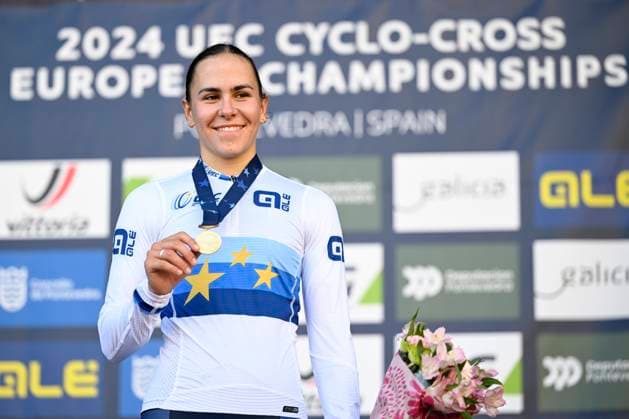 2024 UEC Cyclo-Cross EC - Women U23 PONTEVEDRA, SPAIN - NOVEMBER 03 : Gery Celia (FRA) winning the gold medal pictured during the podium ceremony of the 2024 UEC Cyclo-Cross European Championships for Women U23 on November 03, 2024 in Pontevedra, Spain, 03 11 2024 Pontevedra Spain  Copyright: xNicoxVereeckenx