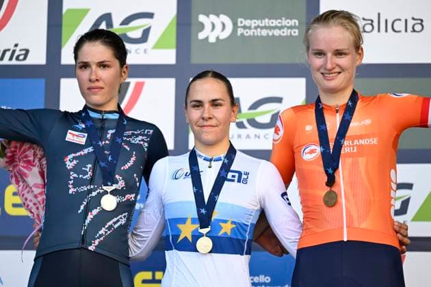 2024 UEC Cyclo-Cross EC - Women U23 PONTEVEDRA, SPAIN - NOVEMBER 03 : Schreiber Marie (LUX) winning the silver medal, Gery Celia (FRA) winning the gold medal and Bentveld Leonie (NED) winning the bronze medal pictured during the podium ceremony of the 2024 UEC Cyclo-Cross European Championships for Women U23 on November 03, 2024 in Pontevedra, Spain, 03 11 2024 Pontevedra Spain  Copyright: xNicoxVereeckenx