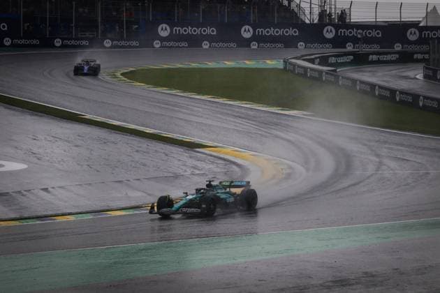 Treino classificatório GP F1 Lenovo SP SÃO PAULO, SP - 03.11.2024: TREINO CLASSIFICATÓRIO GP F1 LENOVO SP - It takes place this Sunday (03) at the Interlagos racetrack, in the south of the capital of São Paulo, after being postponed due to the heavy rain that fell this Saturday (02), the qualifying training for the Formula 1 Lenovo Grand Prix of São Paulo 2024. In the photo, the pilot Lance Stroll 18, ASTON MARTIN. (Photo: Aloisio Mauricio Fotoarena) x2644958x  AloisioxMauricio