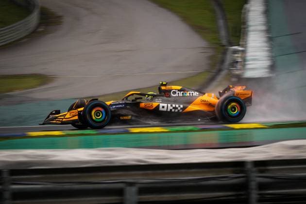 Treino classificatório GP F1 Lenovo SP SÃO PAULO, SP - 03.11.2024: TREINO CLASSIFICATÓRIO GP F1 LENOVO SP - It takes place this Sunday (03) at the Interlagos racetrack, in the south of the capital of São Paulo, after being postponed due to the heavy rain that fell this Saturday (02), the qualifying training for the Formula 1 Lenovo Grand Prix of São Paulo 2024. In the photo, the pilot, Lando Norris 4, McLAREN. (Photo: Aloisio Mauricio Fotoarena) x2644964x  AloisioxMauricio