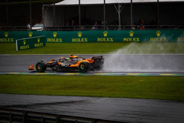 Treino classificatório GP F1 Lenovo SP SÃO PAULO, SP - 03.11.2024: TREINO CLASSIFICATÓRIO GP F1 LENOVO SP - It takes place this Sunday (03) at the Interlagos racetrack, in the south of the capital of São Paulo, after being postponed due to the heavy rain that fell this Saturday (02), the qualifying training for the Formula 1 Lenovo Grand Prix of São Paulo 2024. In the photo, the pilot, Lando Norris 4, McLAREN. (Photo: Aloisio Mauricio Fotoarena) x2644970x  AloisioxMauricio
