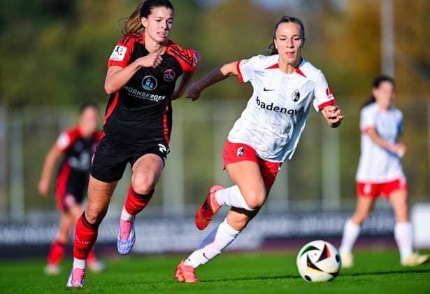 Nele Bauereisen (1. FC Nuernberg) und Annalena Heck (SC Freiburg II) im Zweikampf, 2. Frauen-Bundesliga, 1. FC Nuernberg vs SC Freiburg II, Sportpark Valznerweiher am 03. November 2024 in Nuernberg, Deutschland. (Foto von Silas Schueller DeFodi Images) Nele Bauereisen (1. FC Nuernberg) und Annalena Heck (SC Freiburg II) battle for the ball, 2. Frauen-Bundesliga, 1. FC Nuernberg vs SC Freiburg II, Sportpark Valznerweiher on November 3, 2024 in Nuremberg, Germany. (Photo by Silas Schueller DeFodi Images) not used in POL SRB CRO FRA GBR NED ITA USA Defodi-121_121_FCNSCF_20241103_222