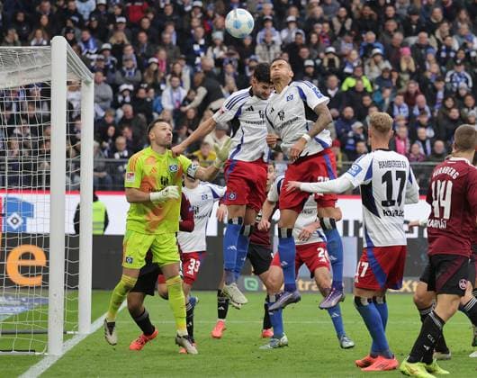 Davie Selke (HSV) Fussball, Herren, Saison 2024 2025, 2.BL, Volksparkstadion, Hamburger SV gegen 1.FC Nuernberg DFL REGULATIONS PROHIBIT ANY USE OF PHOTOGRAPHS AS IMAGE SEQUENCES AND OR QUASI-VIDEO.