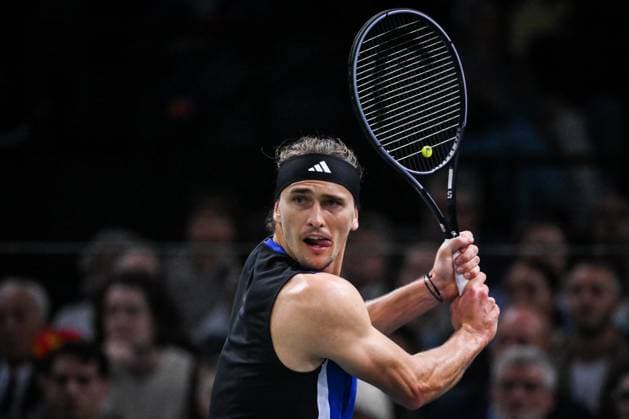 November 3, 2024, Paris, France, France: Alexander ZVEREV of Germany during the seventh day of the Rolex Paris Masters 1000 tennis tournament at Accor Arena on November 03, 2024 in Paris, France. Paris France - ZUMAm308 20241103_zsp_m308_004 Copyright: xMatthieuxMirvillex