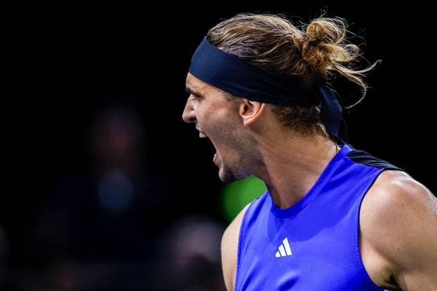 ROLEX PARIS MASTERS TENNIS 2024 Paris, 03.11.2024 Finale, Alexander Zverev (GER) - Ugo Humbert (FRA) v.l. Alexander Zverev (GER) jubelt, schreit Copyright: AntonioxBorga