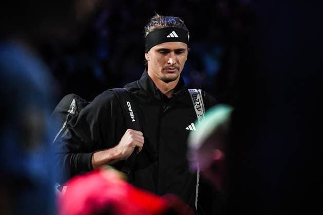 November 3, 2024, Paris, France, France: Alexander ZVEREV of Germany during the seventh day of the Rolex Paris Masters 1000 tennis tournament at Accor Arena on November 03, 2024 in Paris, France. Paris France - ZUMAm308 20241103_zsp_m308_009 Copyright: xMatthieuxMirvillex