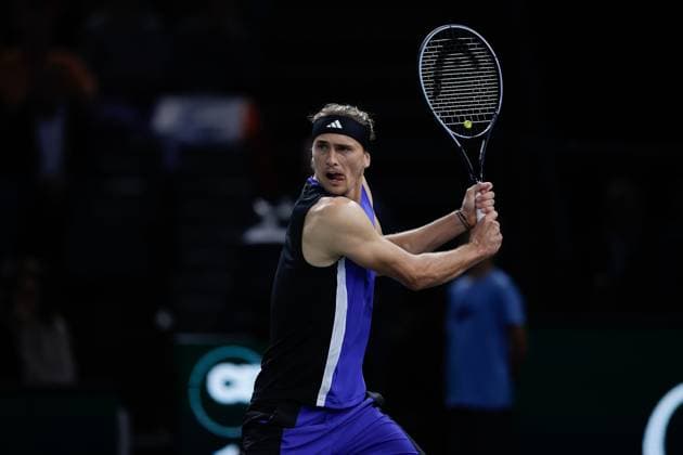 ROLEX PARIS MASTERS TENNIS 2024 Paris, 03.11.2024 Finale, Alexander Zverev (GER) - Ugo Humbert (FRA) v.l. Alexander Zverev (GER) konzentriert Copyright: AntonioxBorga