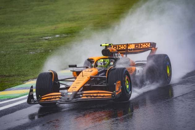 04 NORRIS Lando (gbr), McLaren F1 Team MCL38, action during the Formula 1 Grande Premio de Sao Paulo 2024, 21th round of the 2024 Formula One World Championship, WM, Weltmeisterschaft from November 1 to 3, 2024 on the Interlagos Circuit, in Sao Paulo, Brazil - F1 - SAO PAULO GRAND PRIX 2024 DPPI Panoramic  241103_R21_BRASILE_DP_FGDN0607