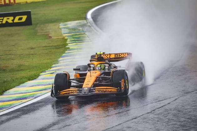 04 NORRIS Lando (gbr), McLaren F1 Team MCL38, action during the Formula 1 Grande Premio de Sao Paulo 2024, 21th round of the 2024 Formula One World Championship, WM, Weltmeisterschaft from November 1 to 3, 2024 on the Interlagos Circuit, in Sao Paulo, Brazil - F1 - SAO PAULO GRAND PRIX 2024 DPPI Panoramic  241103_R21_BRASILE_DP_FGDN0471