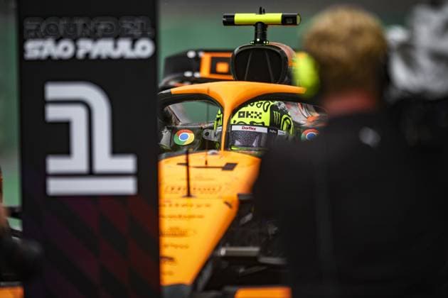 04 NORRIS Lando (gbr), McLaren F1 Team MCL38, action during the Formula 1 Grande Premio de Sao Paulo 2024, 21th round of the 2024 Formula One World Championship, WM, Weltmeisterschaft from November 1 to 3, 2024 on the Interlagos Circuit, in Sao Paulo, Brazil - F1 - SAO PAULO GRAND PRIX 2024 DPPI Panoramic  241103_R21_BRASILE_DP_XB3_3914