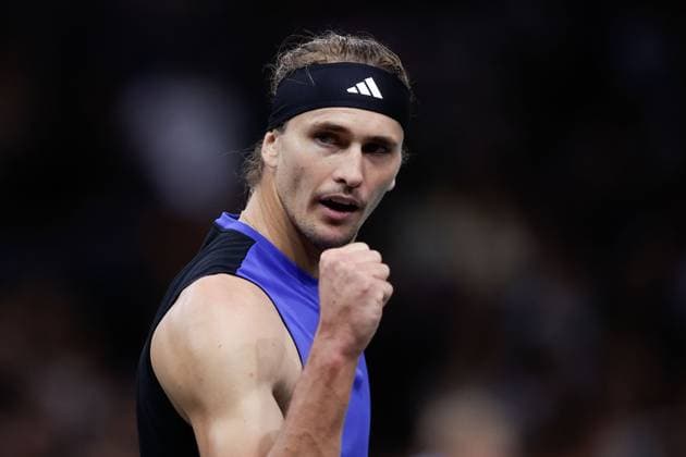 ROLEX PARIS MASTERS TENNIS 2024 Paris, 03.11.2024 Finale, Alexander Zverev (GER) - Ugo Humbert (FRA) v.l. Siegerehrung Rolex Masters 2024, Sieger Alexander Zverev (GER) Siegerfaust, jubelt Copyright: AntonioxBorga