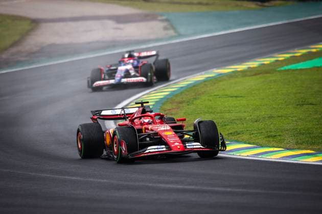 Formel 1, GP Brasilien in Sao Paulo, das Rennen 16 LECLERC Charles (mco), Scuderia Ferrari SF-24, action during the Formula 1 Grande Premio de Sao Paulo 2024, 21th round of the 2024 Formula One World Championship, WM, Weltmeisterschaft from November 1 to 3, 2024 on the Interlagos Circuit, in Sao Paulo, Brazil - F1 - SAO PAULO GRAND PRIX 2024 DPPI Panoramic 241103_R21_BRASILE_DP_XB5_3828