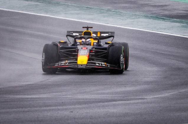 GP de Fórmula 1 Lenovo 2024 SP SÃO PAULO, SP - 03.11.2024: GP DE FÓRMULA 1 LENOVO 2024 SP - It will take place this Sunday (03) at the Interlagos racetrack, in the south of the capital of São Paulo, the 2024 Lenovo Formula 1 São Paulo Grand Prix. In the photo, the driver, Max Verstappen 1, RED BULL, champion of the GP in Brazil. (Photo: Aloisio Mauricio Fotoarena) x2645634x  AloisioxMauricio