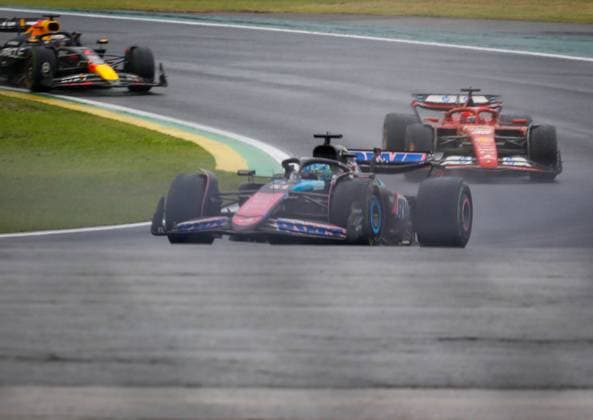 GP de Fórmula 1 Lenovo 2024 SP SÃO PAULO, SP - 03.11.2024: GP DE FÓRMULA 1 LENOVO 2024 SP - It will take place this Sunday (03) at the Interlagos racetrack, in the south of the capital of São Paulo, the Formula 1 Lenovo Grand Prix of São Paulo 2024. In the photo, the drivers, Esteban Ocon 31, ALPINE and Pierre Gasly 10, ALPINE. (Photo: Aloisio Mauricio Fotoarena) x2645636x  AloisioxMauricio