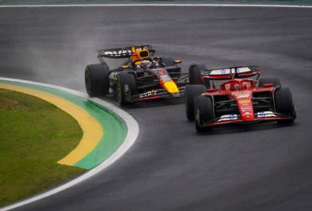 GP de Fórmula 1 Lenovo 2024 SP SÃO PAULO, SP - 03.11.2024: GP DE FÓRMULA 1 LENOVO 2024 SP - It takes place this Sunday (03) at the Interlagos racetrack, in the south of the capital of São Paulo, the Formula 1 Lenovo Grand Prix of São Paulo 2024. In the photo, the driver, Max Verstappen 1, RED BULL, tries to overtake the driver, Charles Leclerc 16, FERRARI. (Photo: Aloisio Mauricio Fotoarena) x2645637x  AloisioxMauricio
