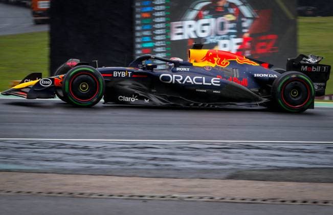 GP de Fórmula 1 Lenovo 2024 SP SÃO PAULO, SP - 03.11.2024: GP DE FÓRMULA 1 LENOVO 2024 SP - It will take place this Sunday (03) at the Interlagos racetrack, in the south of the capital of São Paulo, the 2024 Lenovo Formula 1 São Paulo Grand Prix. In the photo, the driver, Max Verstappen 1, RED BULL, champion of the GP in Brazil. (Photo: Aloisio Mauricio Fotoarena) x2645641x  AloisioxMauricio