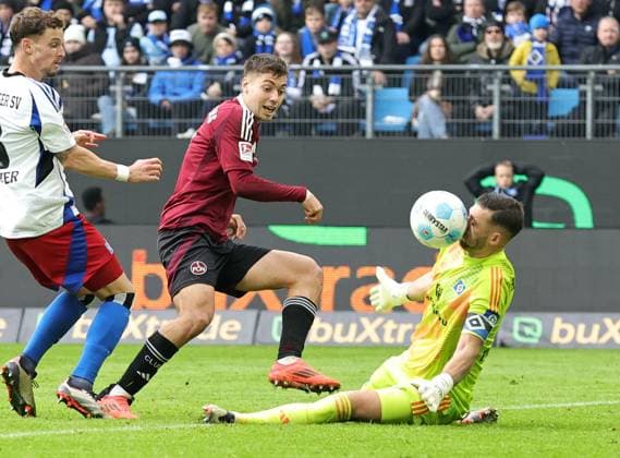Sport Themen der Woche KW44 Sport Bilder des Tages 03.11.2024 - Fussball - Saison 2024 2025 - 2. Fussball - Bundesliga - 11. Spieltag: Hamburger SV HSV - 1. FC Nürnberg FCN ( Club ) - Sportfoto Zink DaMa - xdaxmax - DFL regulations prohibit any use of photographs as image sequences and or quasi-video - only for editorial use - Stefanos Tzimas (9, 1. FC Nürnberg FCN ) mit Torschuss gg Moritz Heyer (3, Hamburger SV HSV ) Daniel Heuer Fernandes (1, Hamburger SV HSV )Moritz Heyer (3, Hamburger SV HSV ) Stefanos Tzimas (9, 1. FC Nürnberg FCN ) Daniel Heuer Fernandes (1, Hamburger SV HSV ) *** 03 11 2024 Soccer Season 2024 2025 2 Soccer Bundesliga 11 Matchday Hamburger SV HSV 1 FC Nürnberg FCN Club Sportfoto Zink DaMa xdaxmax DFL regulations prohibit any use of photographs as image sequences and or quasi video only for editorial use Stefanos Tzimas 9, 1 FC Nürnberg FCN with shot on goal gg Moritz Heyer 3, Hamburger SV HSV Daniel Heuer Fernandes 1, Hamburger SV HSV Moritz Heyer 3, Hamburger SV HSV Stefanos Tzimas 9, 1 FC Nürnberg FCN Daniel Heuer Fernandes 1, Hamburger SV HSV