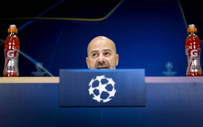 EINDHOVEN - Coach Peter Bosz of PSV during a press conference, PK, Pressekonferenz prior to the Champions League match between PSV and Girona FC. ANP KOEN VAN WEEL xVIxANPxSportx xxANPxIVx 512673542 originalFilename: 512673542.jpg