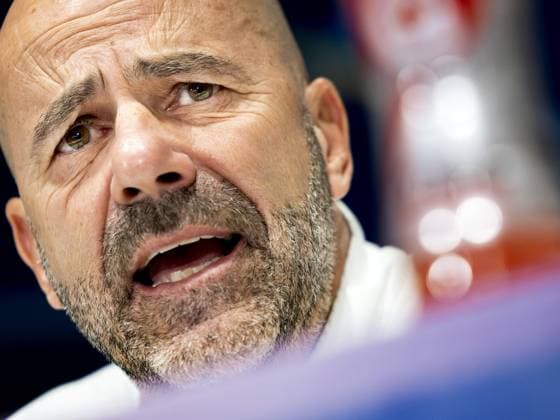 EINDHOVEN - Coach Peter Bosz of PSV during a press conference, PK, Pressekonferenz prior to the Champions League match between PSV and Girona FC. ANP KOEN VAN WEEL xVIxANPxSportx xxANPxIVx 512673778 originalFilename: 512673778.jpg