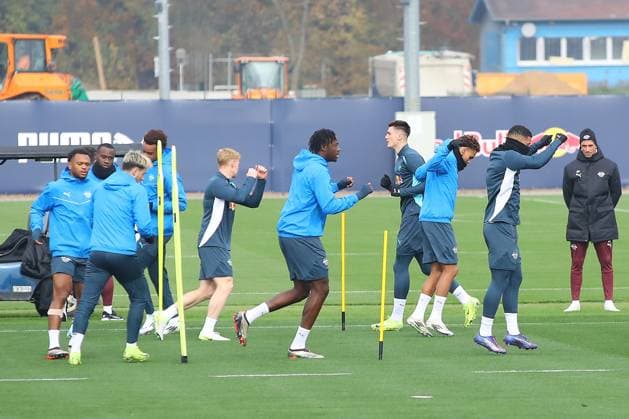 RB Leipzig Training 1. Bundesliga Leipzig, 04.11.2024, Trainingszentrum am Cottaweg, Saison 2024 2025, Fußball, Männer, 1. Bundesliga , RB Leipzig Training , Im Bild v.l.: ,
