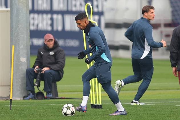 RB Leipzig Training 1. Bundesliga Leipzig, 04.11.2024, Trainingszentrum am Cottaweg, Saison 2024 2025, Fußball, Männer, 1. Bundesliga , RB Leipzig Training , Im Bild: Benjamin Henrichs ,