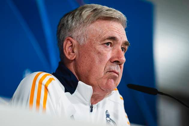 Champions League 2024 25 League Phase MD4: Real Madrid Training Session and press conference, PK, Pressekonferenz Carlo Ancelotti, head coach of Real Madrid CF, seen speaking during the UEFA Champions League 2024 25 League Phase MD4 training and press conference at Ciudad Real Madrid on November 4, 2024 in Madrid, Spain. Valdebebas Ciudad Real Madrid Madrid Spain Copyright: xAlbertoxGardinx AGardin_20241104_Football_Champions_Real_Madrid_PC_016