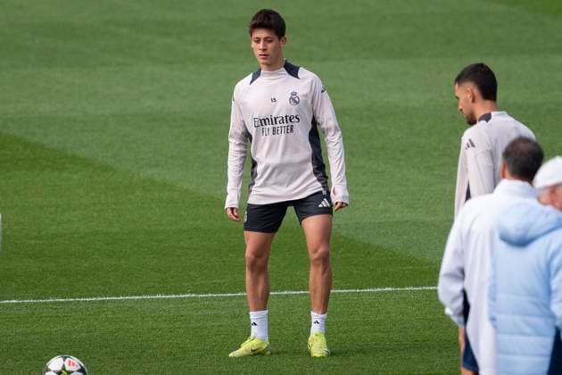 Champions League 2024 25 League Phase MD4: Real Madrid Training Session and press conference, PK, Pressekonferenz Arda Guler of Real Madrid CF seen training during the UEFA Champions League 2024 25 League Phase MD4 training and press conference at Ciudad Real Madrid on November 4, 2024 in Madrid, Spain. Valdebebas Ciudad Real Madrid Madrid Spain Copyright: xAlbertoxGardinx AGardin_20241104_Football_Champions_Real_Madrid_PC_072