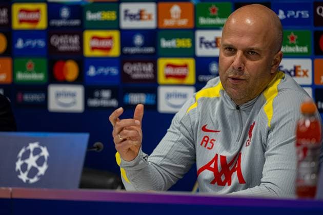Football - UEFA Champions League - League Phase - Liverpool FC v Bayer 04 Leverkusen - MD-1 LIVERPOOL, ENGLAND - Monday, November 4, 2024: Liverpool s head coach Arne Slot during a press conference, PK, Pressekonferenz at Anfield ahead of the UEFA Champions League game between Liverpool FC and Bayer 04 Leverkusen. (Photo by David Rawcliffe Propaganda) LIVERPOOL Anfield MERSEYSIDE ENGLAND  Copyright: xDavidxRawcliffex P2024-11-04-Liverpool_Leverkusen_MD-1-41