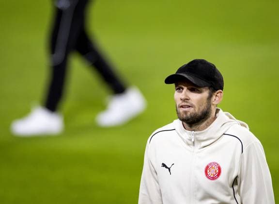 EINDHOVEN - Daley Blind of Girona FC during the walk around at Philips Stadium prior to the Champions League match between PSV and Girona FC. ANP KOEN VAN WEEL xVIxANPxSportx xxANPxIVx 512692365 originalFilename: 512692365.jpg