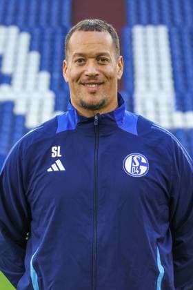 04.11.2024, Fussball, Saison 2024 2025, 2. Bundesliga, Porträttermin FC Schalke 04, Torwarttrainer Stephan LobouÃ (FC Schalke 04) Gelsenkirchen Veltins Arena NRW Deutschland xRHR-FOTOx Copyright: RHR-FOTOx RHR-FOTO