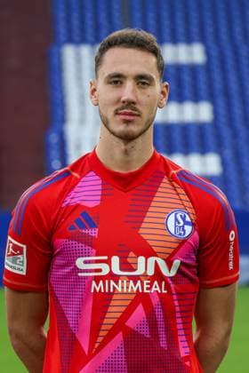 04.11.2024, Fussball, Saison 2024 2025, 2. Bundesliga, Porträttermin FC Schalke 04, Justin Heekeren (FC Schalke 04) Gelsenkirchen Veltins Arena NRW Deutschland xRHR-FOTOx Copyright: RHR-FOTOx RHR-FOTO