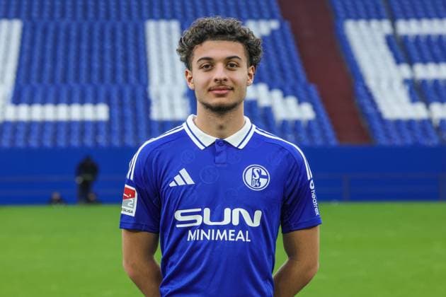 04.11.2024, Fussball, Saison 2024 2025, 2. Bundesliga, Porträttermin FC Schalke 04, Aris Bayindir (FC Schalke 04) Gelsenkirchen Veltins Arena NRW Deutschland xRHR-FOTOx Copyright: RHR-FOTOx RHR-FOTO