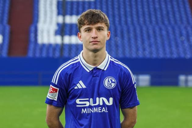 04.11.2024, Fussball, Saison 2024 2025, 2. Bundesliga, Porträttermin FC Schalke 04, Vitalie Becker (FC Schalke 04) Gelsenkirchen Veltins Arena NRW Deutschland xRHR-FOTOx Copyright: RHR-FOTOx RHR-FOTO
