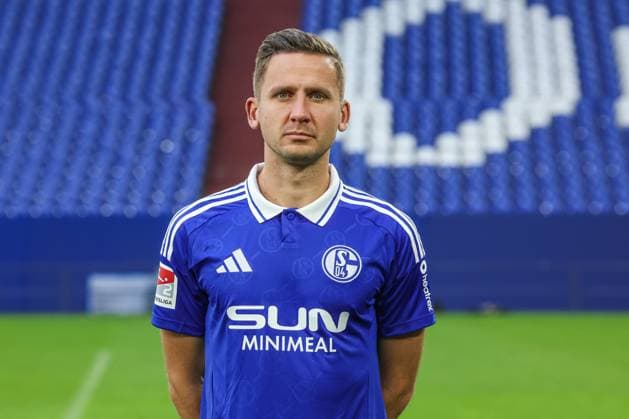 04.11.2024, Fussball, Saison 2024 2025, 2. Bundesliga, Porträttermin FC Schalke 04, Paul Seguin (FC Schalke 04) Gelsenkirchen Veltins Arena NRW Deutschland xRHR-FOTOx Copyright: RHR-FOTOx RHR-FOTO