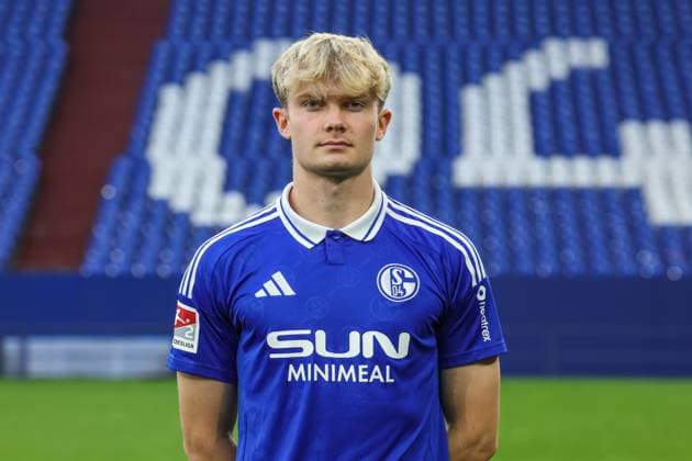 04.11.2024, Fussball, Saison 2024 2025, 2. Bundesliga, Porträttermin FC Schalke 04, Peter Remmert (FC Schalke 04) Gelsenkirchen Veltins Arena NRW Deutschland xRHR-FOTOx Copyright: RHR-FOTOx RHR-FOTO