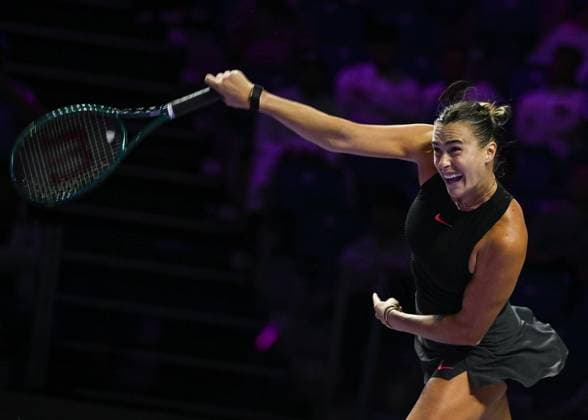 WTA, Tennis Damen Finals 2024 - Day 3 RIYADH, SAUDI ARABIA - NOVEMBER 04: Aryna Sabalenka of Belarus during her match against Jasmine Paolini of Italy on day 3 of the 2024 WTA Finals, part of the Hologic WTA Tour, held at King Saud University Indoor Arena on November 04, 2024, in Riyadh, Saudi Arabia. Riyadh Saudi Arabia  Copyright: xArturxWidakx originalFilename:widak-wtafinal241104_npTNc.jpg