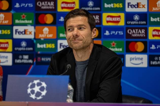 Sport Themen der Woche KW45 Sport Bilder des Tages Football - UEFA Champions League - League Phase - Liverpool FC v Bayer 04 Leverkusen - MD-1 LIVERPOOL, ENGLAND - Monday, November 4, 2024: Bayer Leverkusen s head coach Xabi Alonso during a press conference, PK, Pressekonferenz at Anfield ahead of the UEFA Champions League game between Liverpool FC and Bayer 04 Leverkusen. (Photo by David Rawcliffe Propaganda) LIVERPOOL Anfield MERSEYSIDE ENGLAND  Copyright: xDavidxRawcliffex P2024-11-04-Liverpool_Leverkusen_MD-1-67