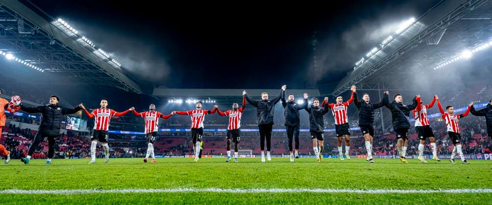 Players of PSV celebrating the victory after the game, during the match PSV - Girona at the Philips stadium for the UEFA Champions League - League phase - Matchday 4 season 2024-2025 in EINDHOVEN, Netherlands on 5 november 2024, (photo by Marcel van Dorst EYE4images DeFodi Images) not used in POL SRB CRO FRA GBR NED ITA USA Defodi-746_198156