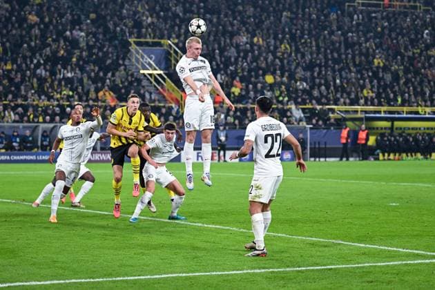 05.11.2024, Fussball, Champions League, 4. Spieltag, Saison 2024 2025, Borussia Dortmund - Sturm Graz, Mika Biereth (Sturm Graz) klärt den Eckball. xRHR-FOTO TKx Copyright: RHR-FOTOx RHR-FOTO TK